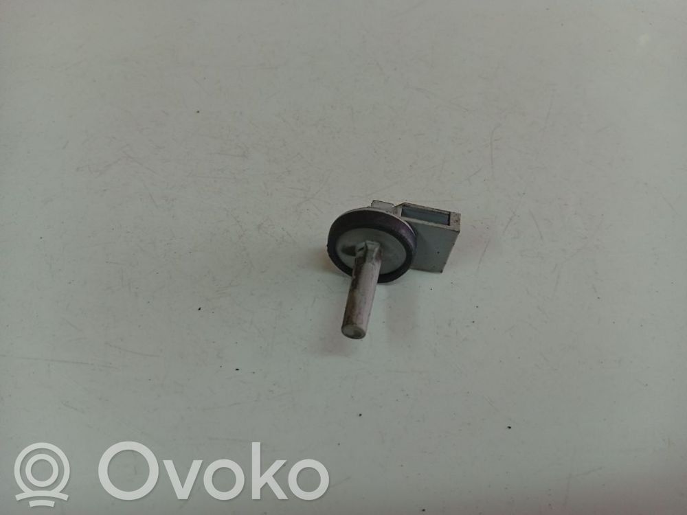 Audi A6 S6 C6 4F Czujnik temperatury wewnętrznej 