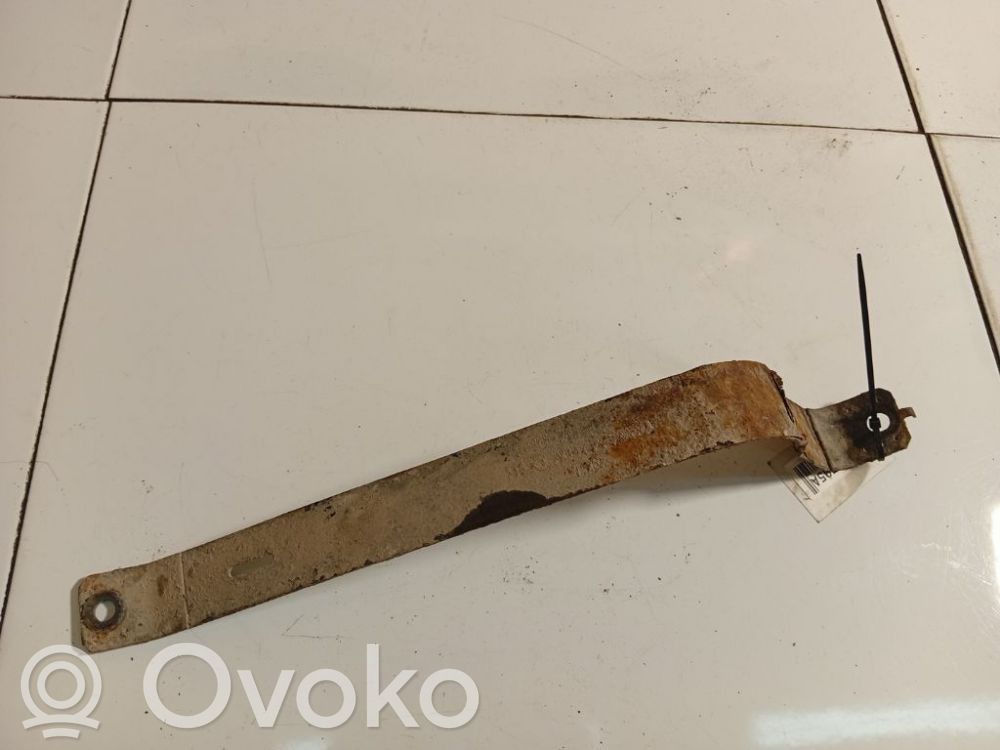 Suzuki SX4 Halterung Kraftstofftank