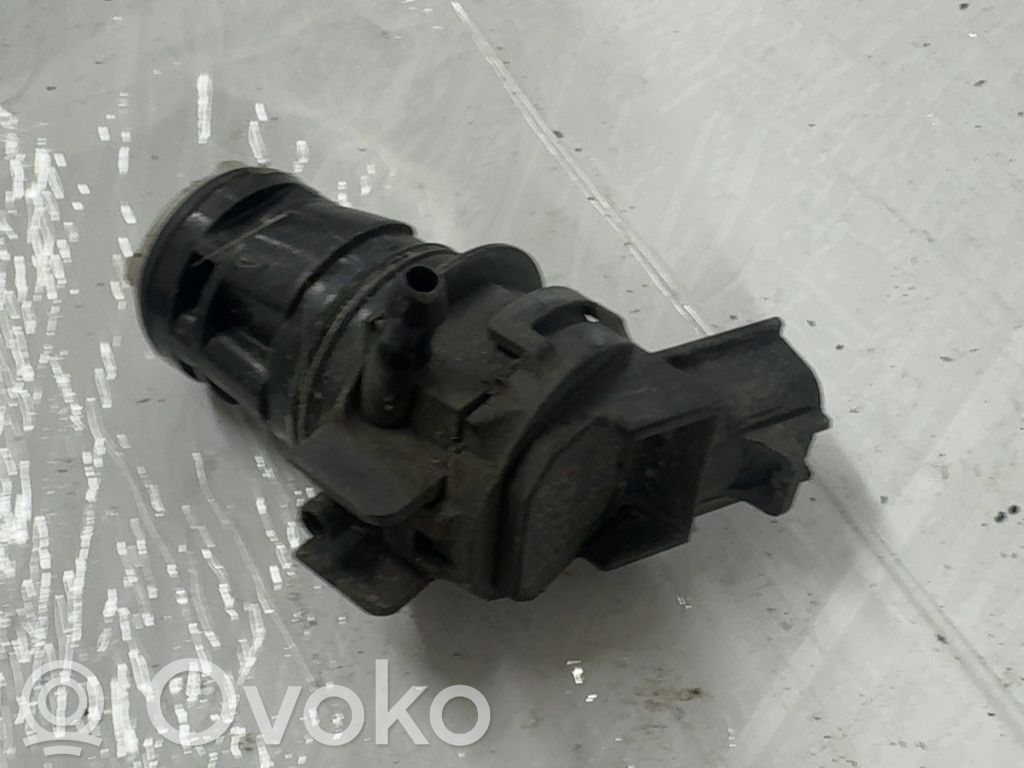 Toyota Prius (XW30) Pompa spryskiwacza szyby przedniej / czołowej 