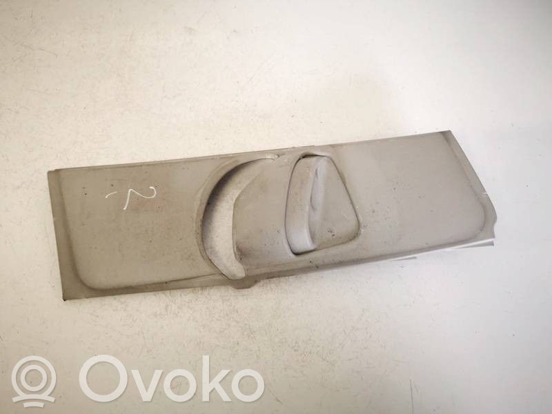 Toyota Prius (XW30) (B) Revêtement de pilier (haut) 
