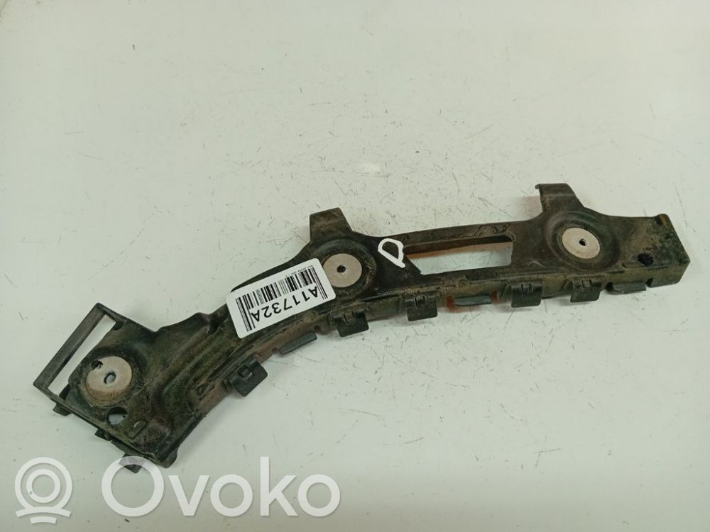 Opel Zafira B Uchwyt / Mocowanie zderzaka tylnego