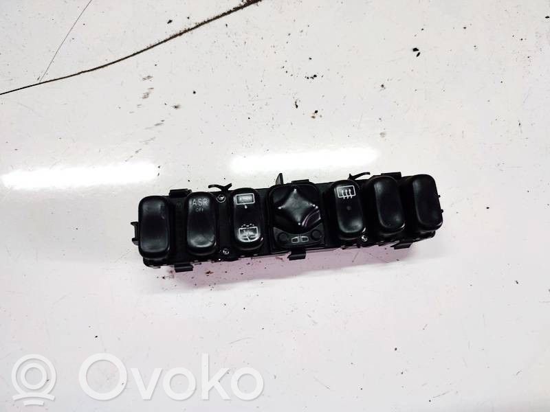Mercedes-Benz A W168 Sivupeilin kytkin 