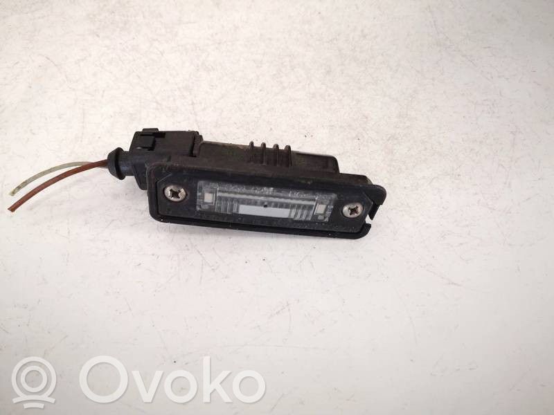 Seat Leon (1P) Lampa oświetlenia tylnej tablicy rejestracyjnej