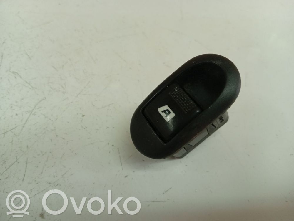 Citroen C3 Interrupteur commade lève-vitre 