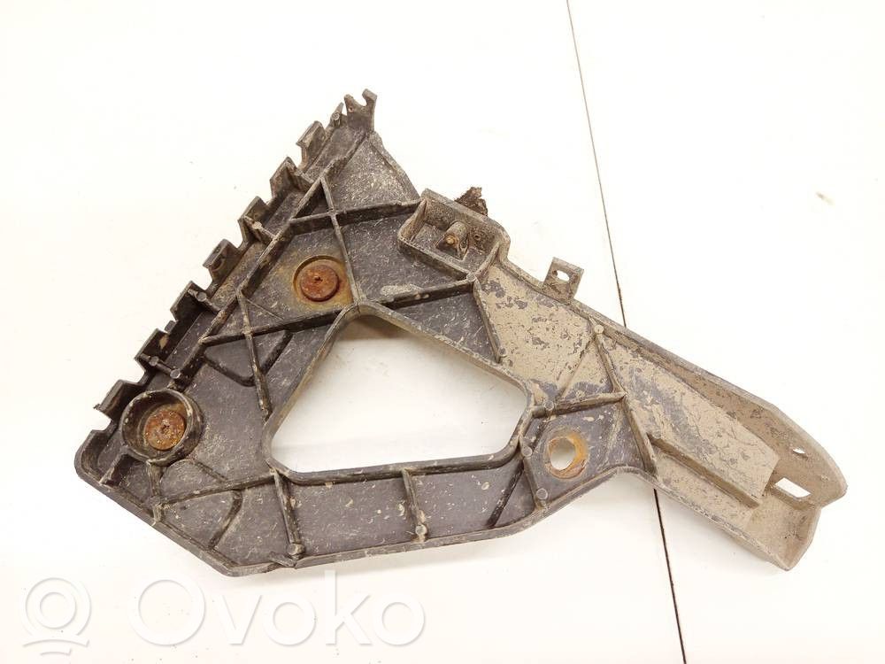 Audi A6 S6 C6 4F Etupuskurin kannake