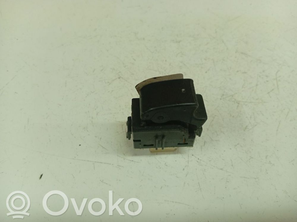 Toyota Avensis T250 Interruttore di controllo dell’alzacristalli elettrico