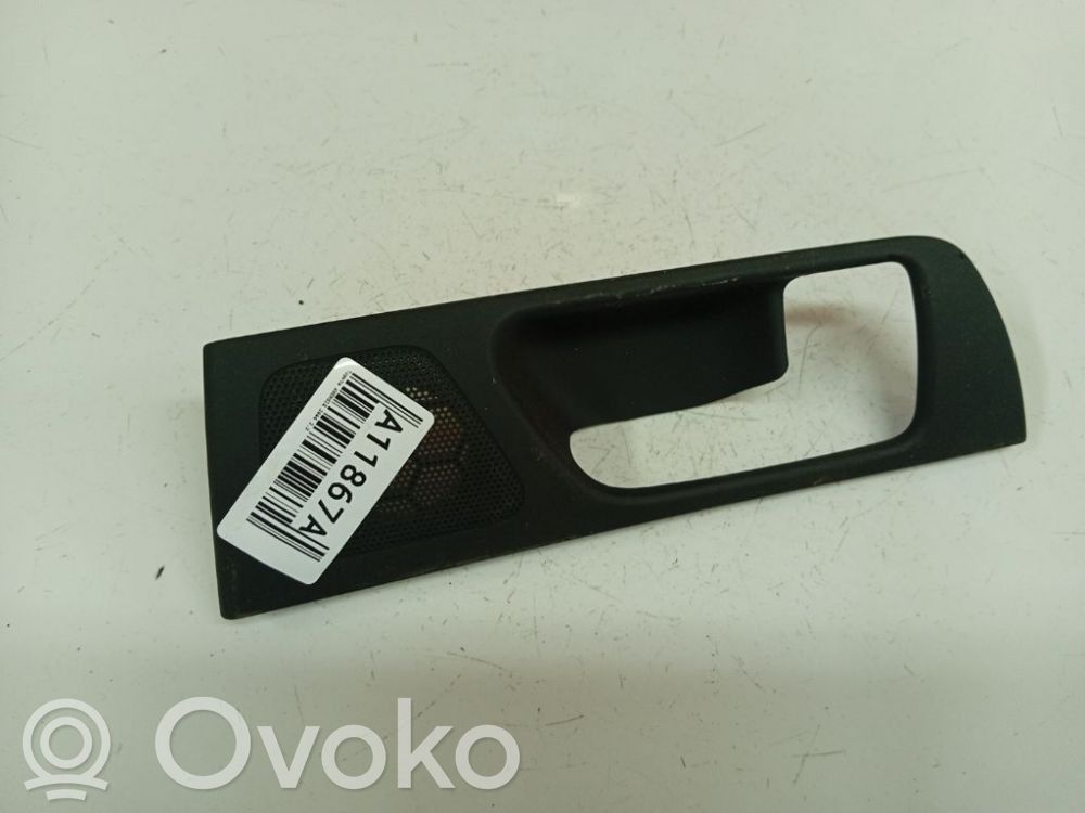 Toyota Avensis T250 Sivukaiuttimen suoja 