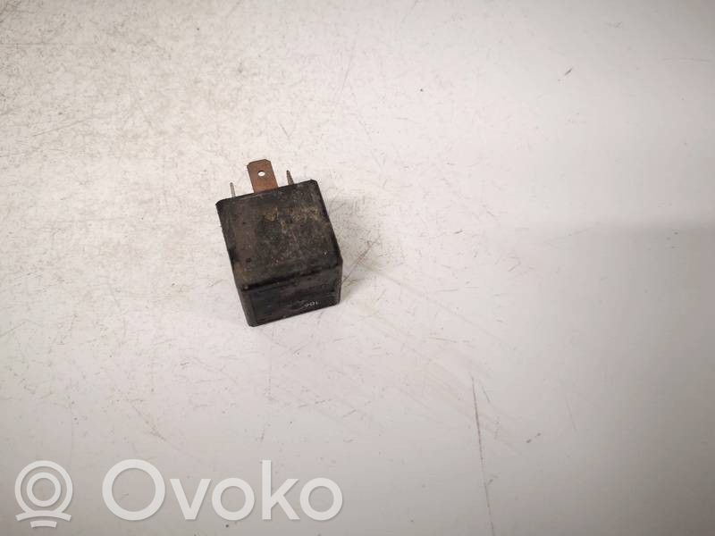 Volvo 460 Autres relais