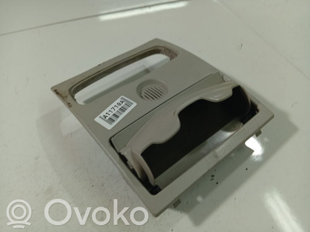 Ford C-MAX I Daiktadėžė 
