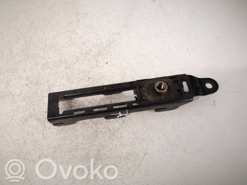 Volkswagen Bora Szyna regulacji pasa bezpieczeństwa 