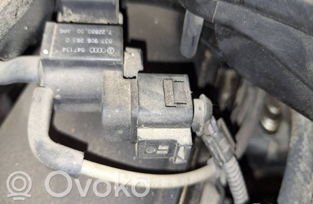 Volkswagen Golf V Zawór podciśnienia / Elektrozawór turbiny 