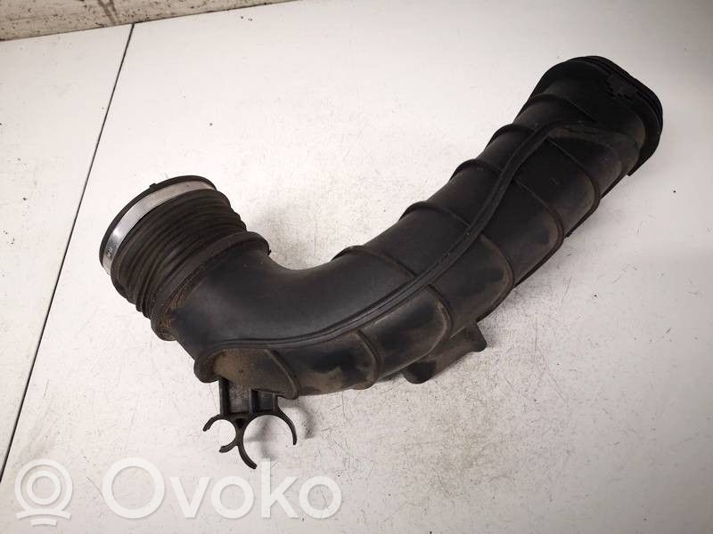 BMW 5 F10 F11 Ilmanoton letku 