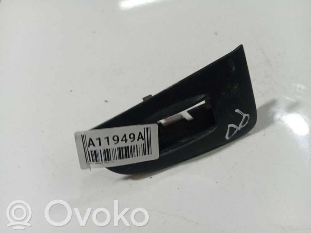 Toyota Avensis T250 Moldura del interruptor de la ventana de la puerta delantera