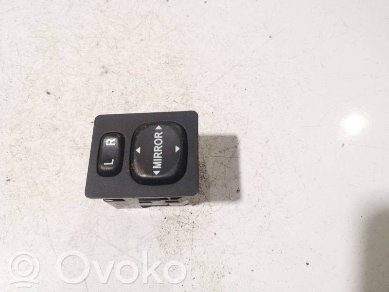 Toyota Auris 150 Interruptor del espejo lateral 