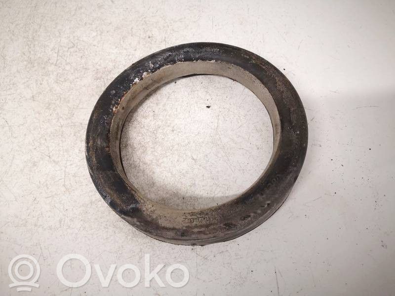 Volvo S60 Cauciuc flanșă arc față 