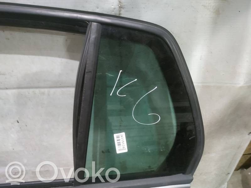 Volkswagen Golf VI Geam aerisire ușă spate 
