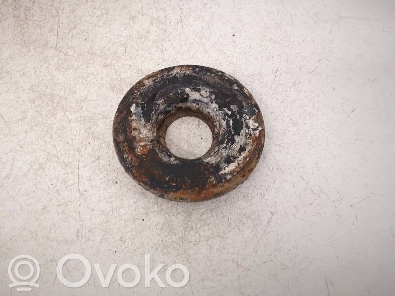 Volkswagen Touran I Cauciuc flanșă arc față 