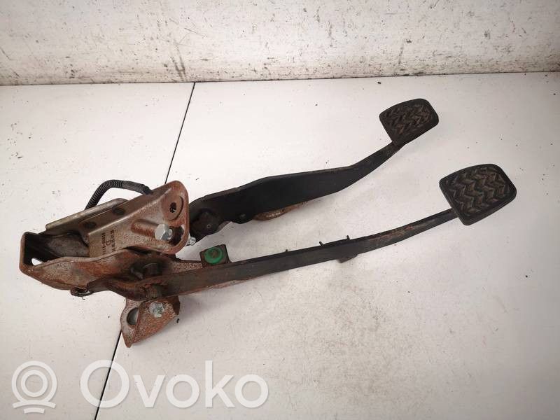 Toyota Aygo AB10 Pedal de embrague