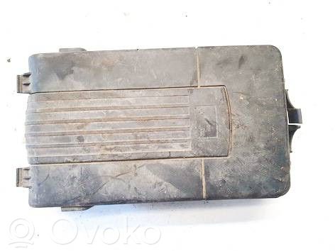 Volkswagen PASSAT B6 Deckel Batteriekasten 