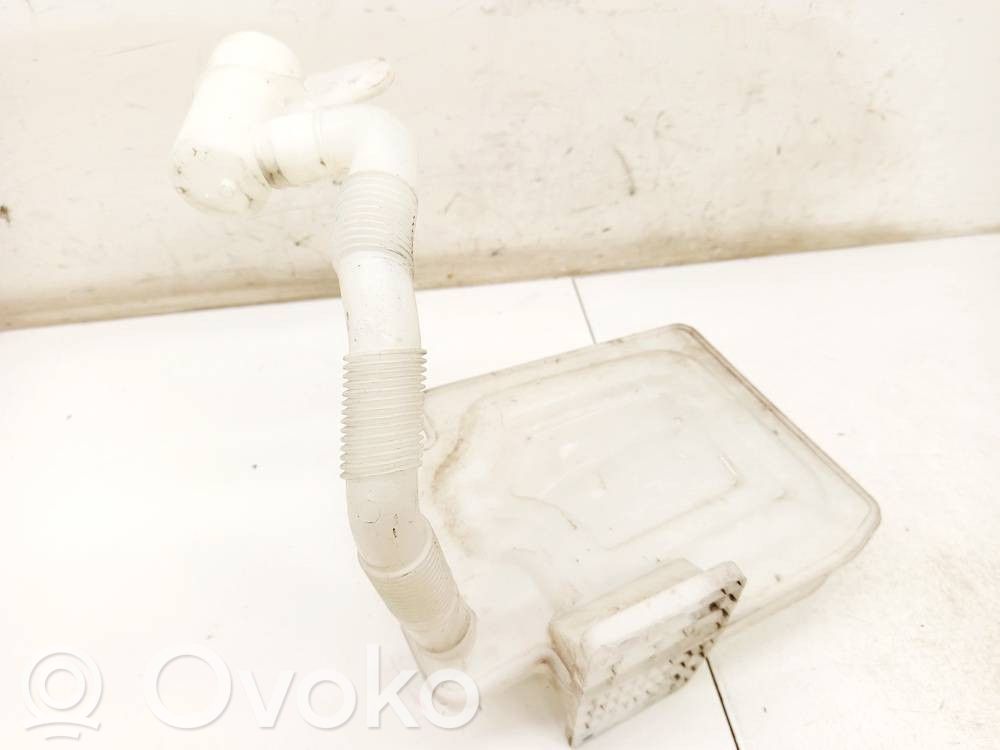 Audi A3 S3 8P Réservoir de liquide lave-glace 