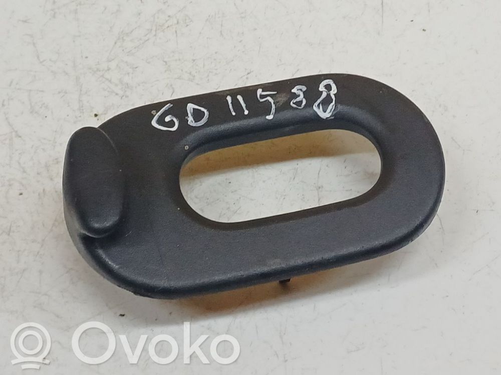 Renault Megane II Šoninė apdaila prie galinės sėdynės (apačia) 
