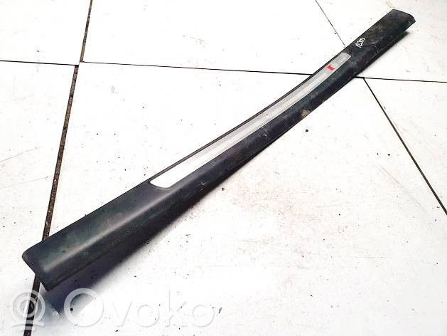 Audi A6 S6 C6 4F Copertura del rivestimento del sottoporta anteriore