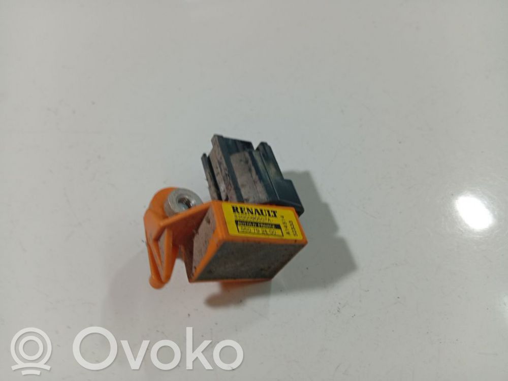 Renault Laguna II Airbagsensor Crashsensor Drucksensor