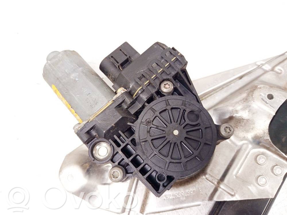 Audi A6 S6 C5 4B Takaoven ikkunan nostomoottori 