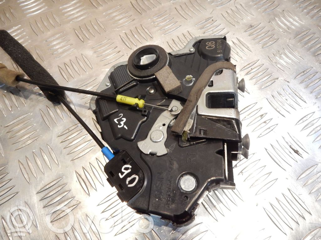 Lexus IS 220D-250-350 Serrure de porte avant 