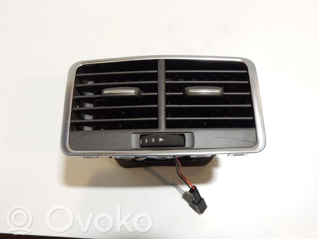 Audi A6 S6 C6 4F Takaosan ilmakanavan tuuletussuuttimen ritilä 