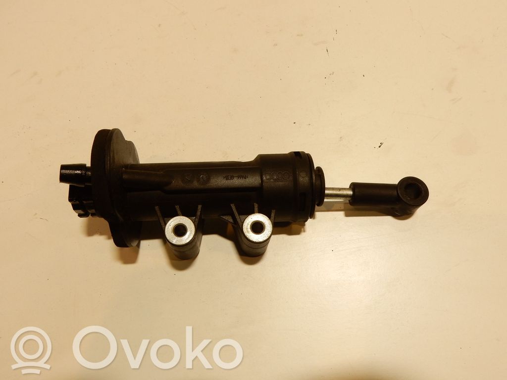 Audi A6 S6 C6 4F Kytkimen pääsylinteri 