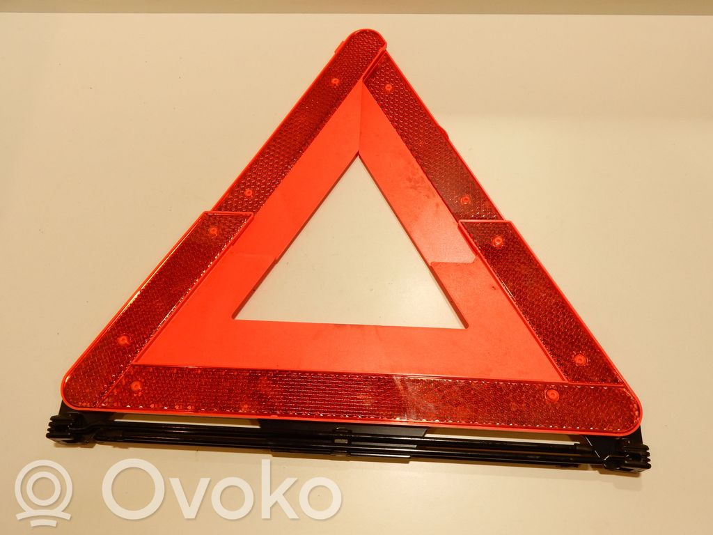 Trójkąt ostrzegawczy   4B5860251C,51353
