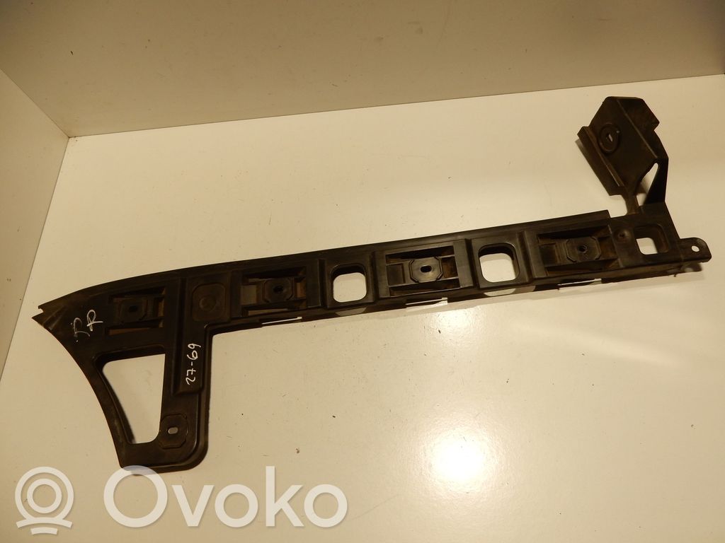 Volkswagen PASSAT B6 Uchwyt / Mocowanie zderzaka tylnego 