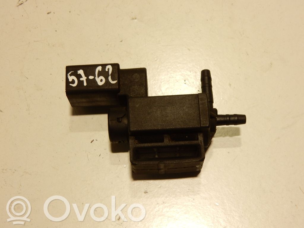 Audi A6 S6 C6 4F Solenoid supapă turbosuflantă 