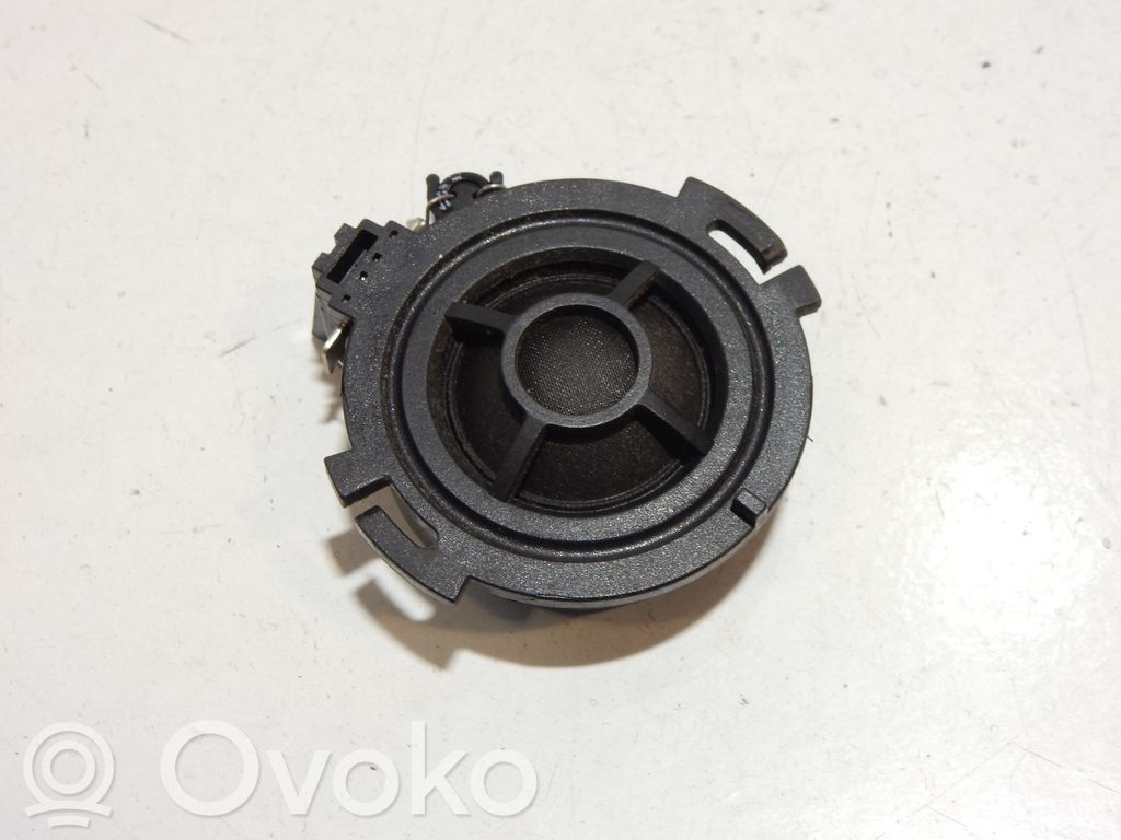 Audi A6 S6 C6 4F Altavoz de alta frecuencia en la puerta delantera 