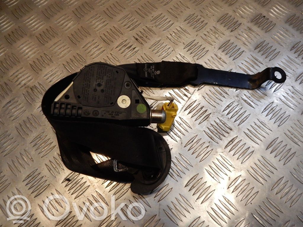 Volkswagen Touran I Front seatbelt 
