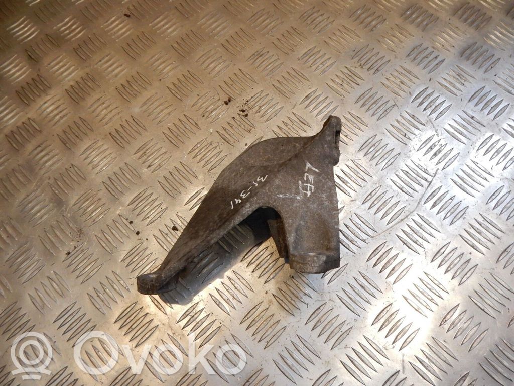 Audi A6 S6 C6 4F Dzinēja nostiprināšanas stiprinājums-kronšteins 
