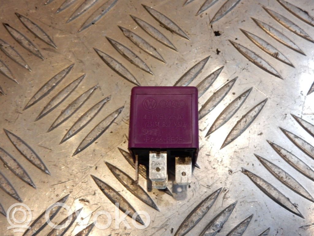 Audi A6 S6 C6 4F Other relay 