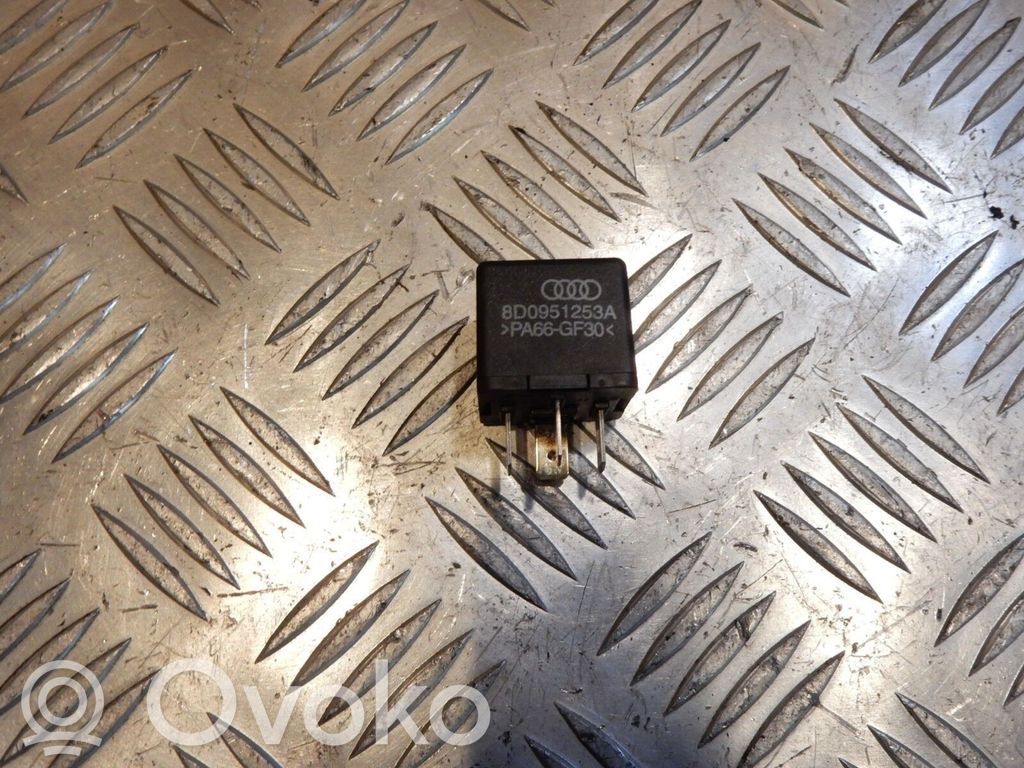 Audi A6 S6 C6 4F Other relay 