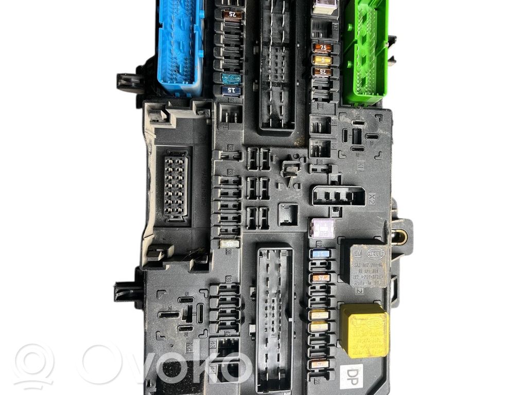 Opel Astra H Drošinātāju bloks 