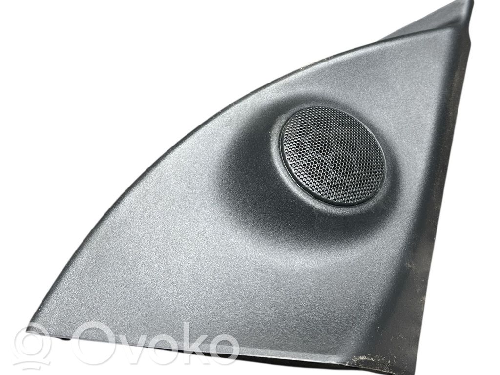 Opel Astra H Maskownica głośnika bocznego deski rozdzielczej 
