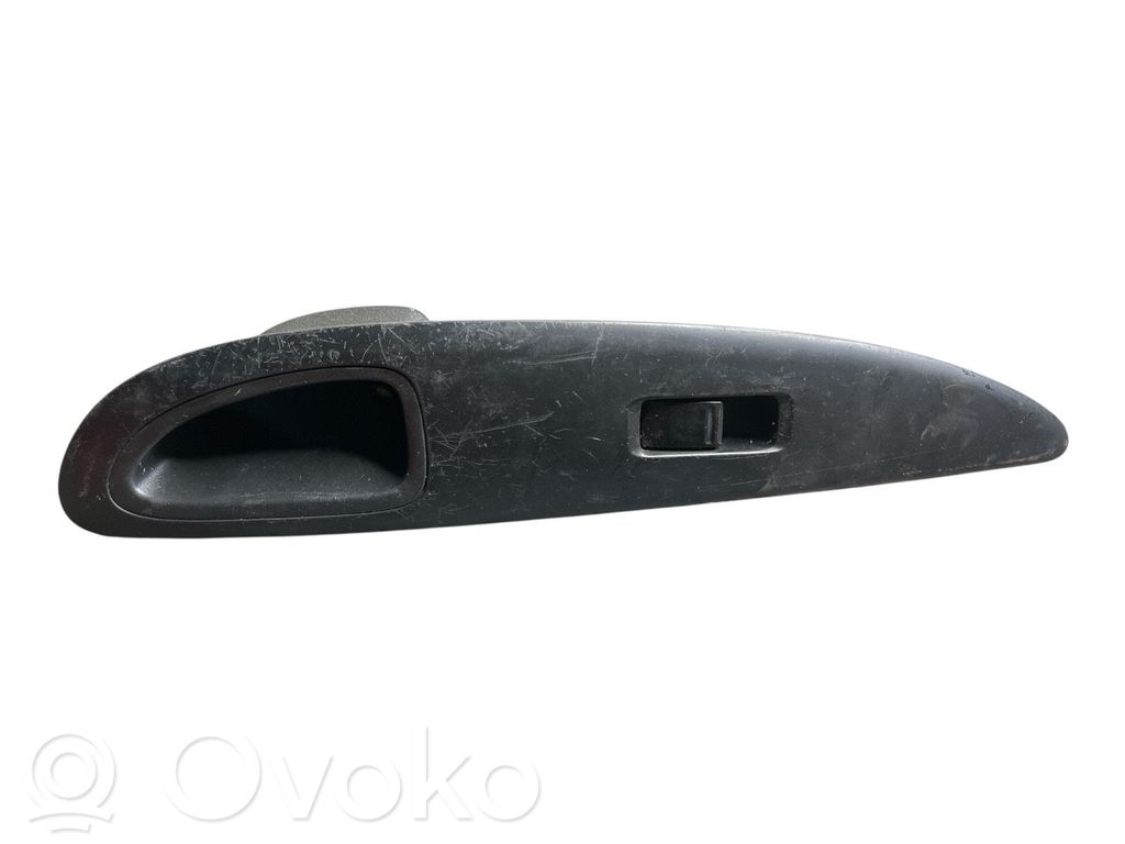 Nissan Primera Electric window control switch 