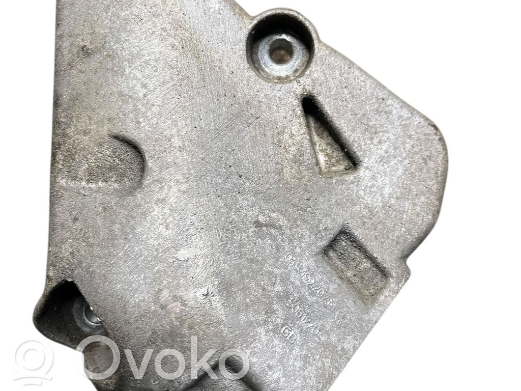 Volkswagen Polo IV 9N3 Engine mounting bracket 