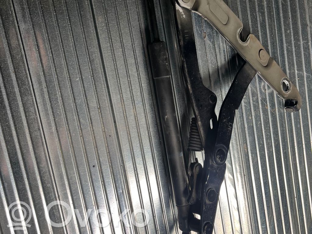 Audi A6 S6 C6 4F Tailgate/trunk/boot hinge 