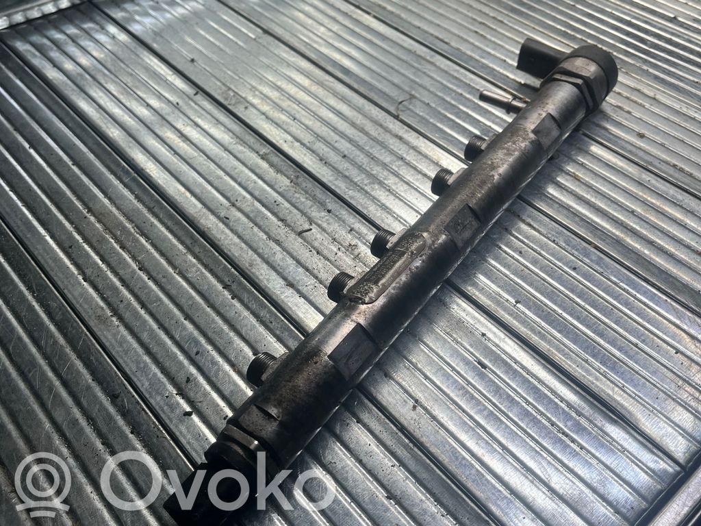 BMW 3 E92 E93 Tubo principal de alimentación del combustible 