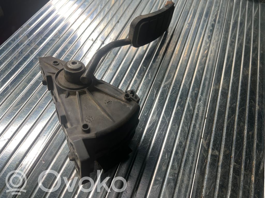 Nissan Interstar Pedal del acelerador 