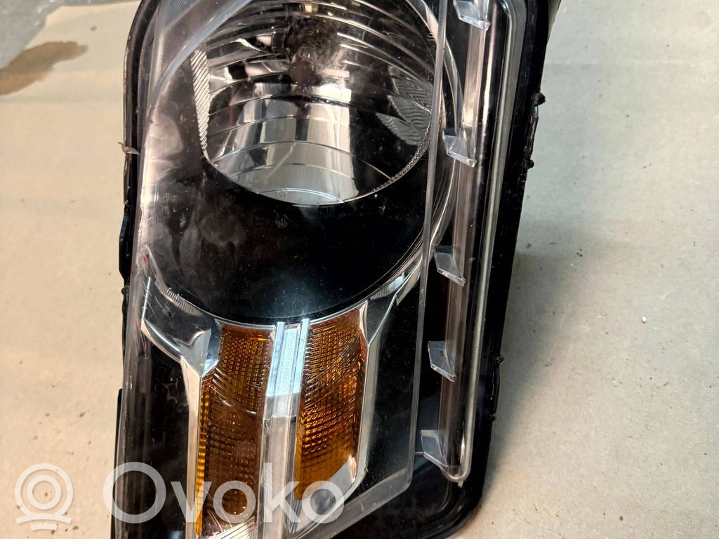 Ford Mustang V Lampa przednia 