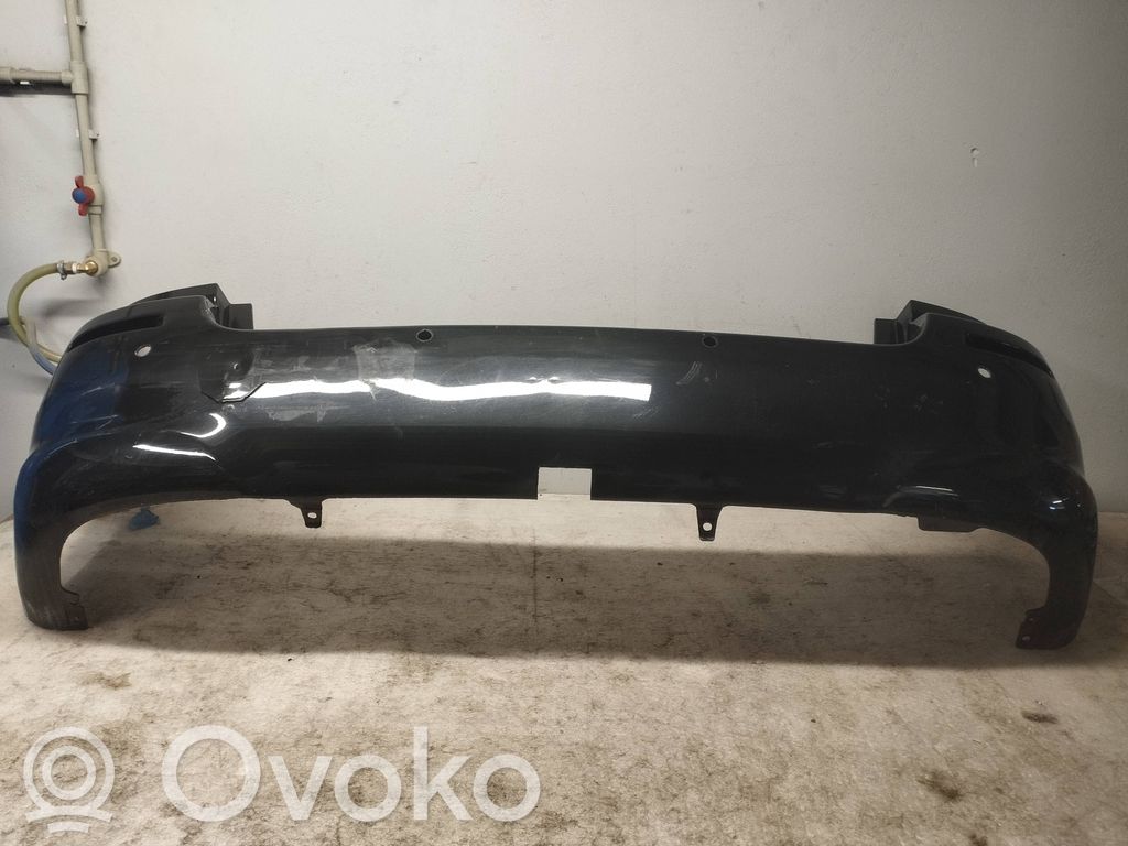 Toyota Corolla Verso AR10 Parachoques 