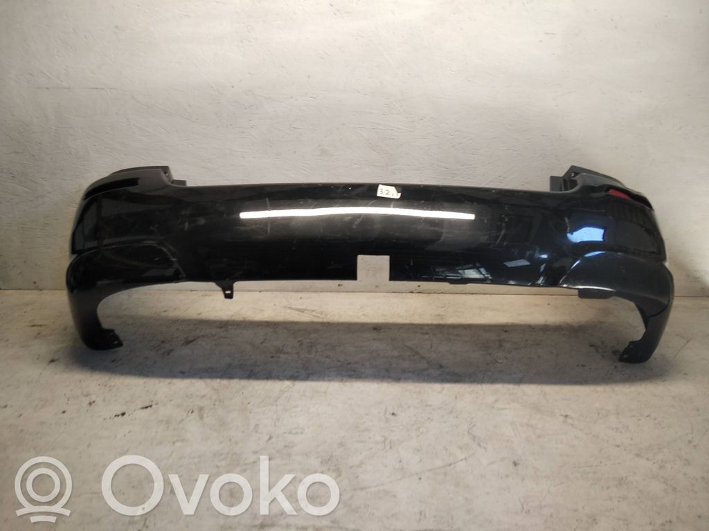 Toyota Corolla Verso AR10 Parachoques 