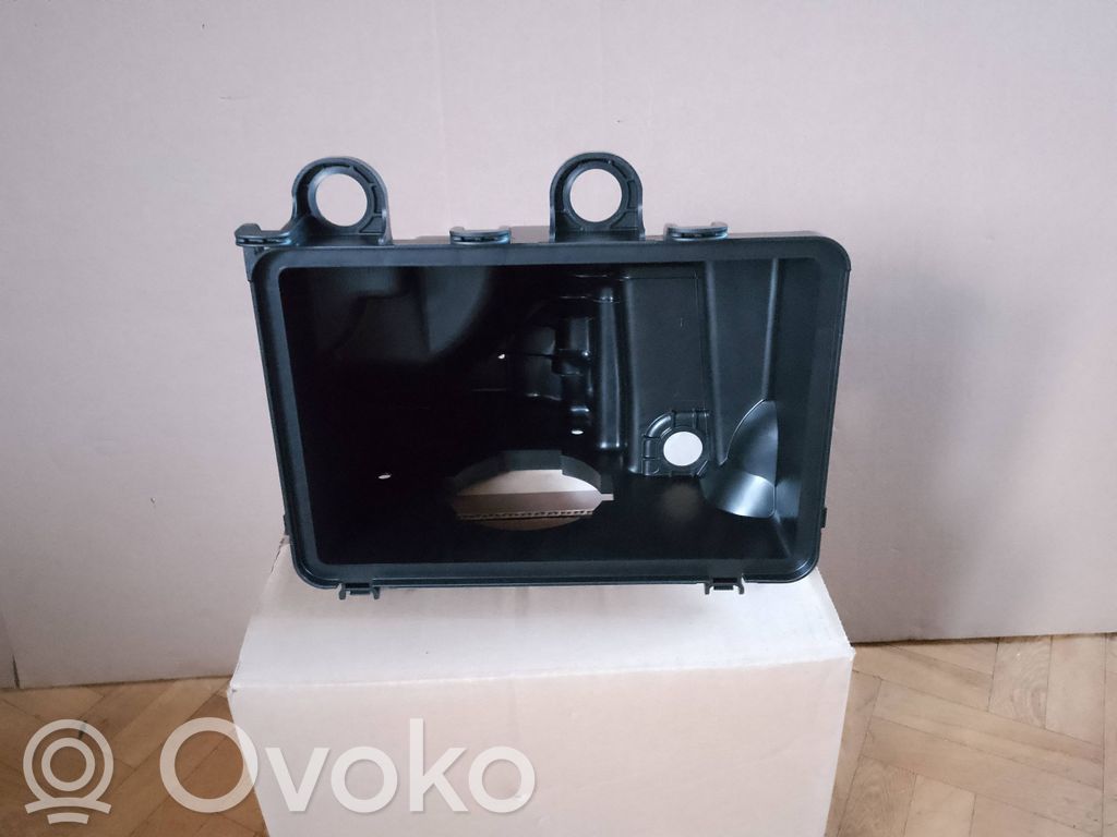 Mazda 6 Air filter box 